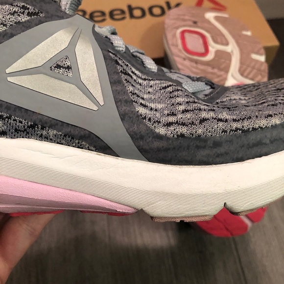 SOLD Reebok Grasse Road Sneaker - Picture 6 of 11